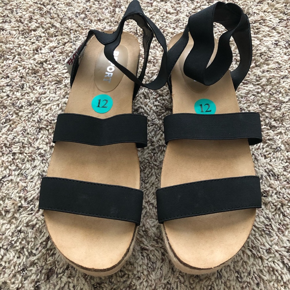 *NWT* REPORT Black Espadrille Sandals